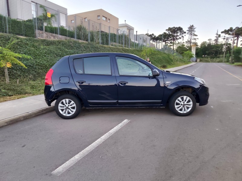 SANDERO 1.0 AUTHENTIQUE 16V FLEX 4P MANUAL - 2014 - CAXIAS DO SUL
