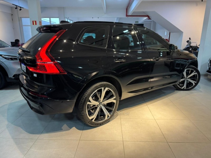 XC60 2.0 T8 R DESIGN HYBRID GASOLINA 4P AUTOMÁTICO - 2022 - CAXIAS DO SUL