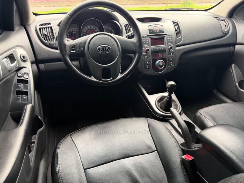 CERATO 1.6 SX 16V FLEX 4P MANUAL - 2010 - CAMPO BOM