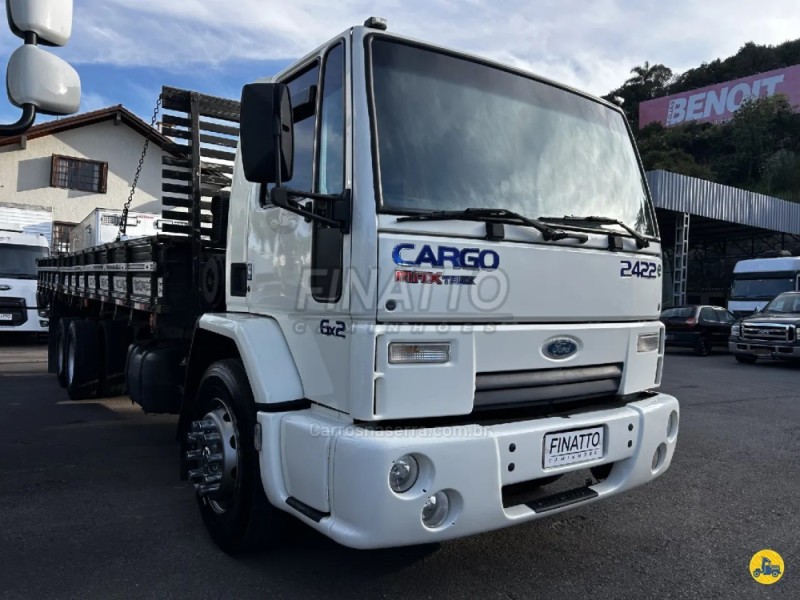 CARGO 2422 E 3 EIXOS - 2007 - GARIBALDI