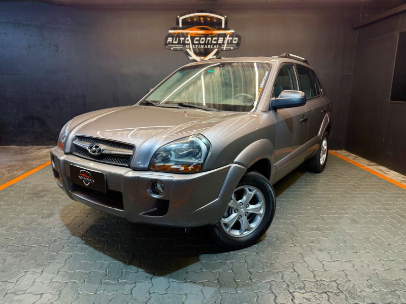 TUCSON 2.0 MPFI GL 16V 142CV 2WD GASOLINA 4P MANUAL - 2011 - CAXIAS DO SUL