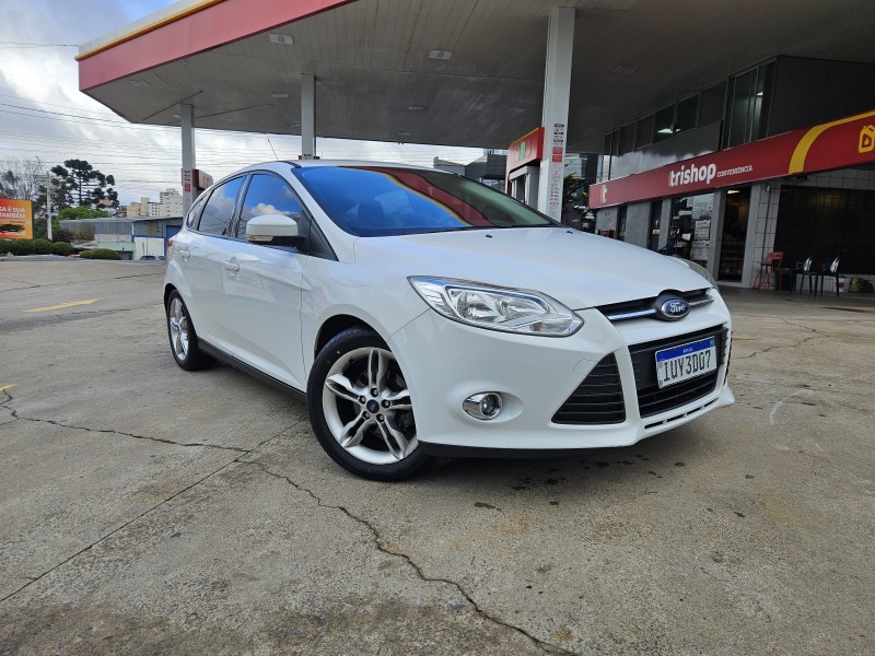 FOCUS 2.0 SE 16V FLEX 4P AUTOMÁTICO - 2014 - CAXIAS DO SUL