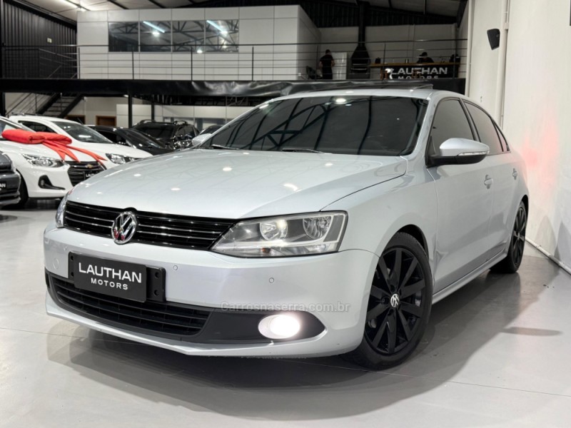 JETTA 2.0 COMFORTLINE FLEX 4P TIPTRONIC - 2012 - NOVO HAMBURGO