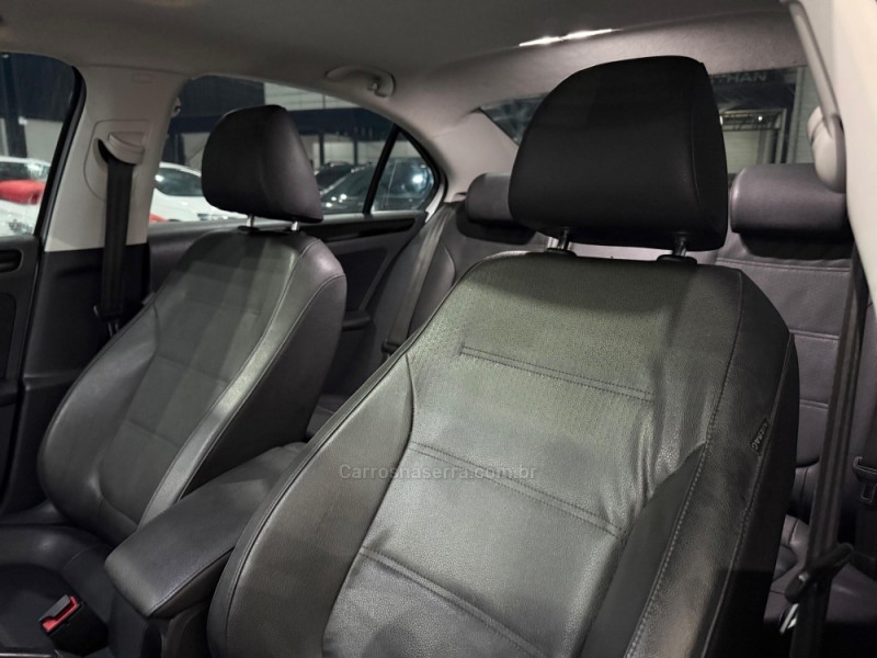 JETTA 2.0 COMFORTLINE FLEX 4P TIPTRONIC - 2012 - NOVO HAMBURGO