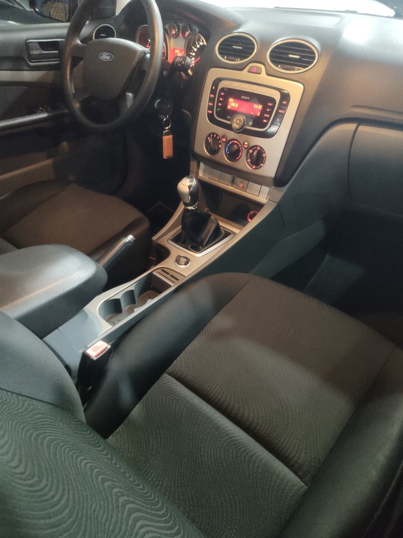 FOCUS 2.0 SEDAN 16V GASOLINA 4P MANUAL - 2009 - VALE REAL