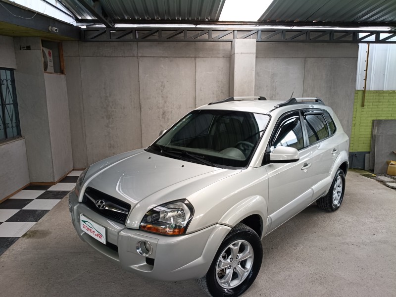tucson 2.0 mpfi gls 16v 143cv 2wd gasolina 4p automatico 2011 caxias do sul