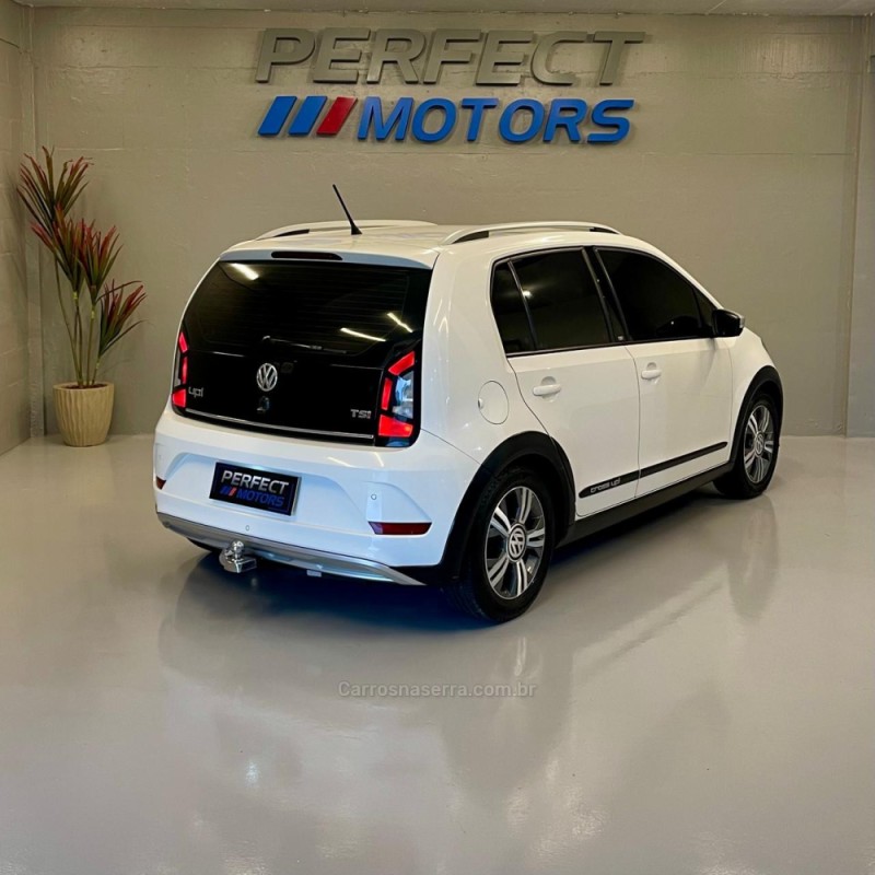UP 1.0 TSI CROSS 12V FLEX 4P MANUAL - 2018 - BENTO GONçALVES