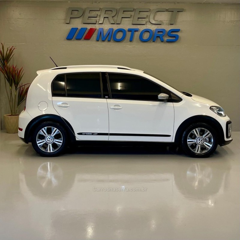 UP 1.0 TSI CROSS 12V FLEX 4P MANUAL - 2018 - BENTO GONçALVES