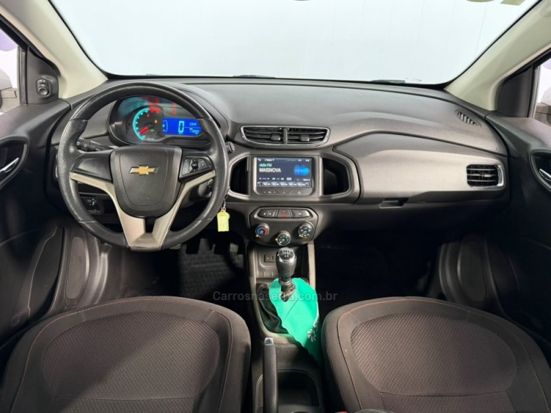 ONIX 1.4 MPFI LTZ 8V FLEX 4P MANUAL - 2016 - VACARIA
