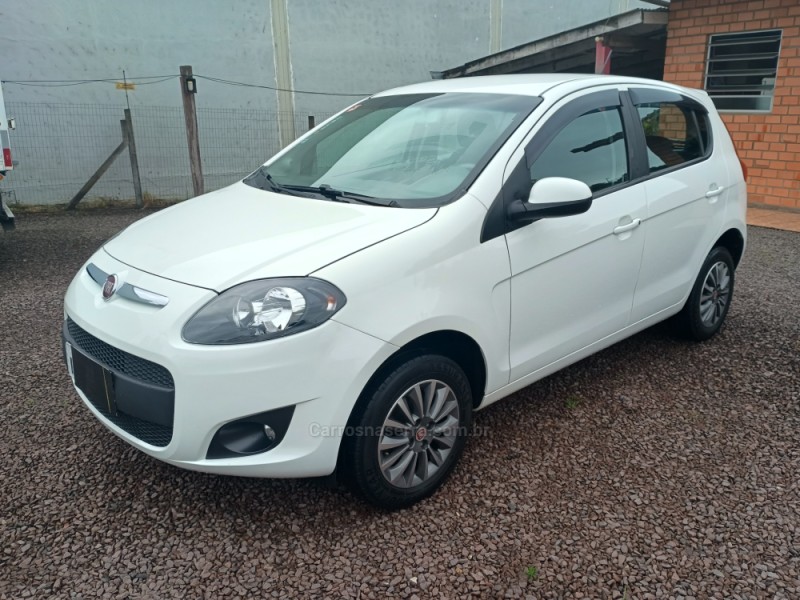 PALIO 1.4 EVO ATTRACTIVE ITALIA 8V FLEX 5P MANUAL - 2016 - FARROUPILHA