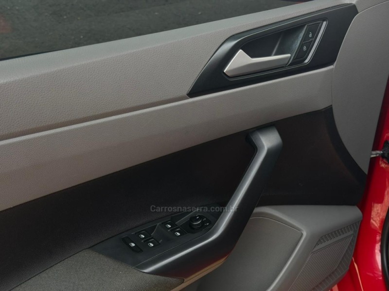POLO 1.0 TSI COMFORTLINE 12V FLEX 4P AUTOMÁTICO - 2018 - LAGOA VERMELHA