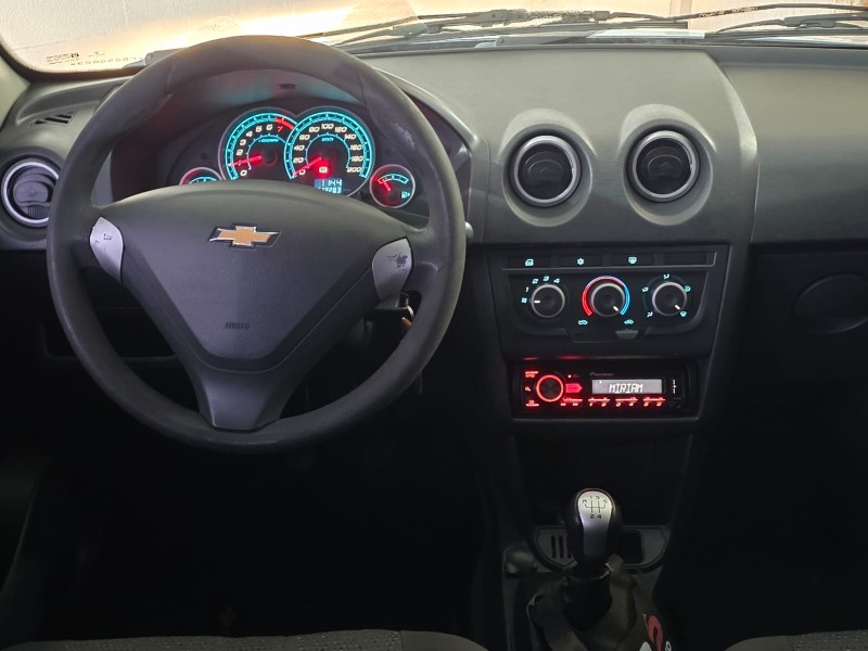 CELTA 1.0 MPFI LT 8V FLEX 4P MANUAL - 2015 - FARROUPILHA