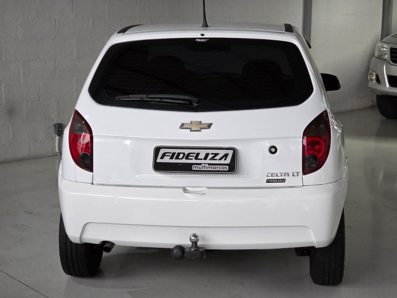 CELTA 1.0 MPFI LT 8V FLEX 4P MANUAL - 2015 - FARROUPILHA