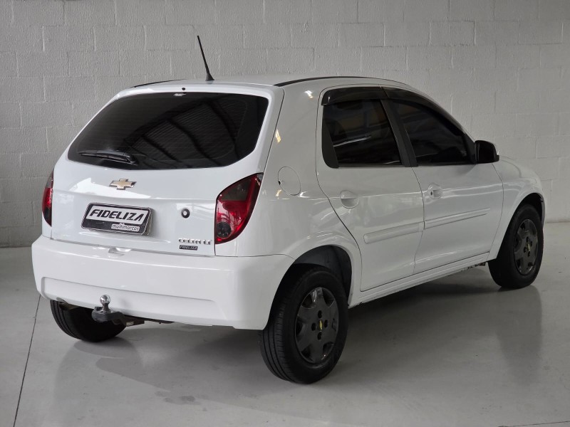 CELTA 1.0 MPFI LT 8V FLEX 4P MANUAL - 2015 - FARROUPILHA
