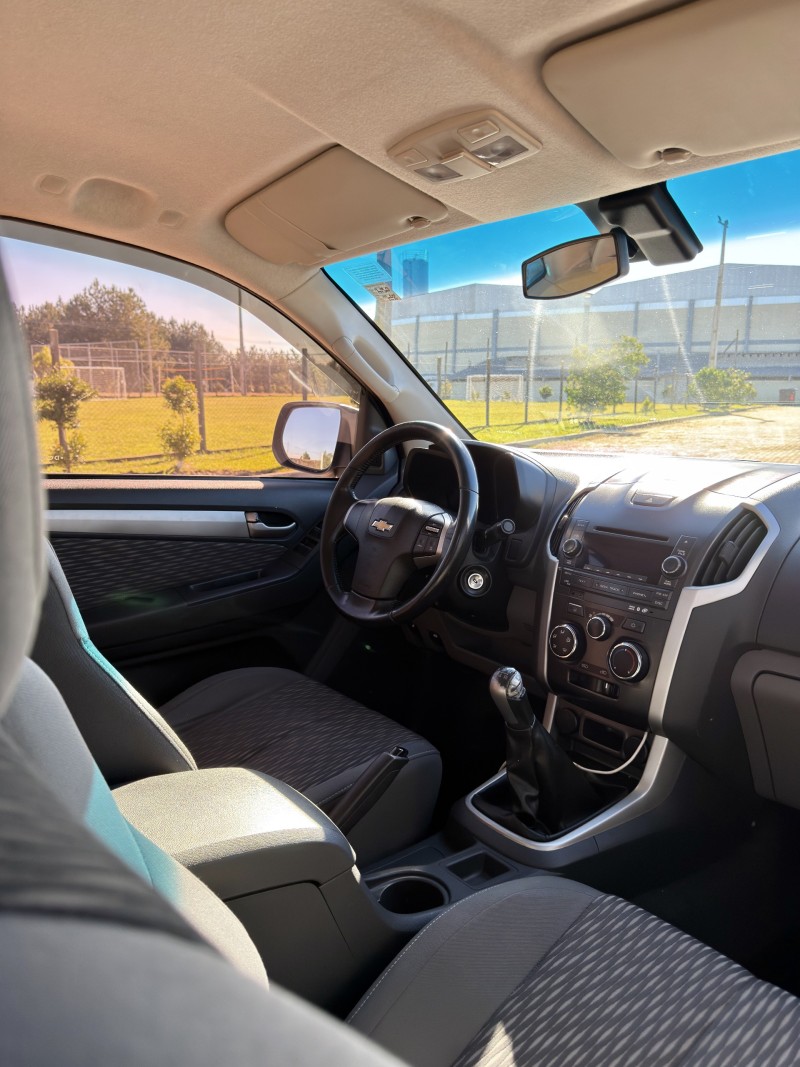 S10 2.4 LT 4X2 CD 8V FLEX 4P MANUAL - 2013 - ANTôNIO PRADO