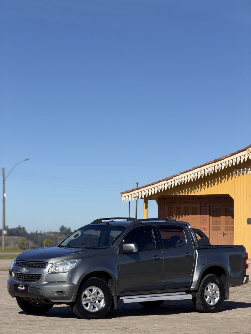 S10 2.4 LT 4X2 CD 8V FLEX 4P MANUAL - 2013 - ANTôNIO PRADO
