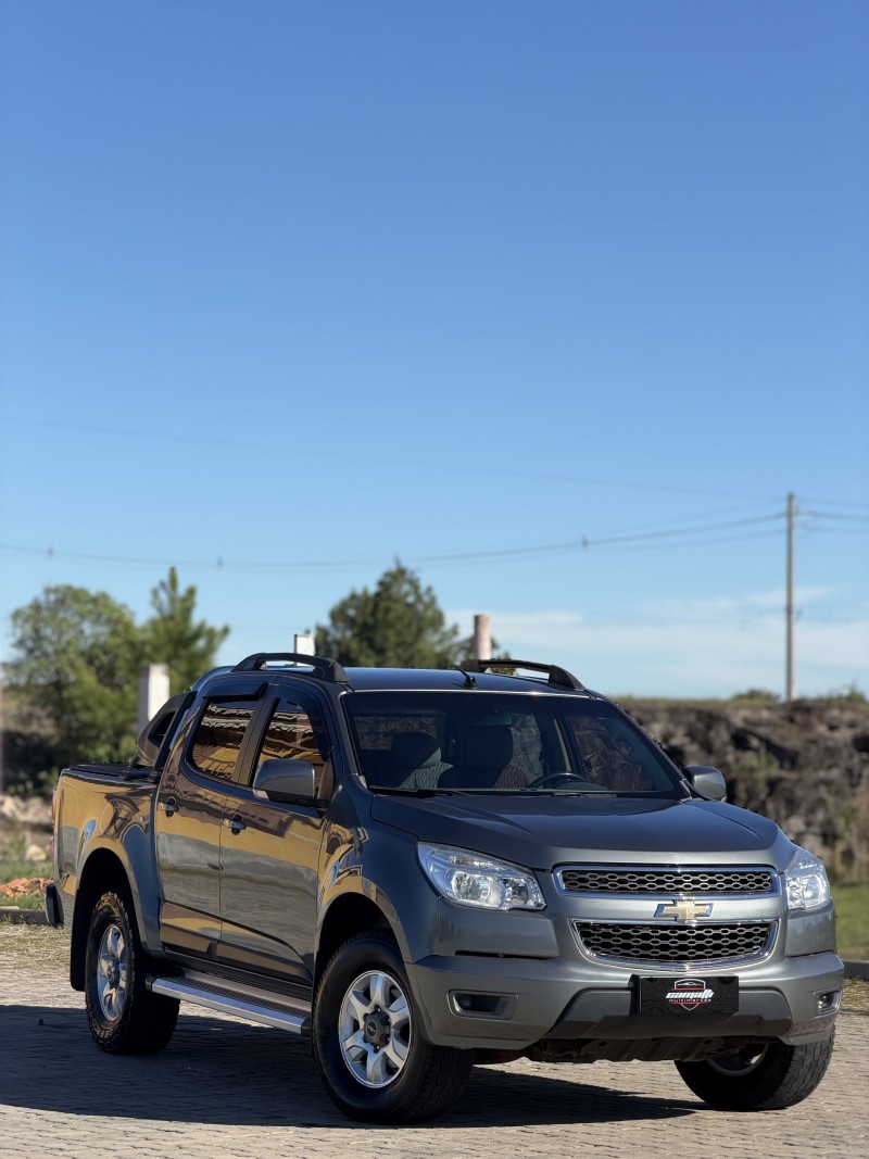 S10 2.4 LT 4X2 CD 8V FLEX 4P MANUAL - 2013 - ANTôNIO PRADO