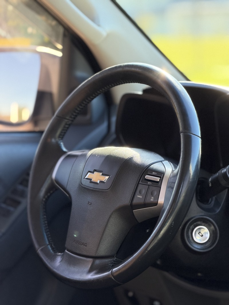 S10 2.4 LT 4X2 CD 8V FLEX 4P MANUAL - 2013 - ANTôNIO PRADO