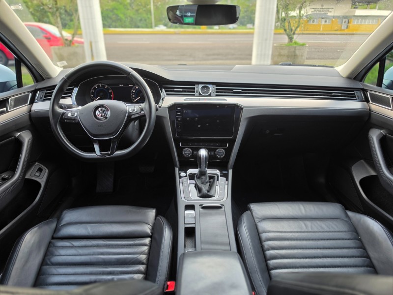 PASSAT 2.0 TSI HIGLHINE GASOLINA 4P AUTOMATIZADO - 2018 - BOM PRINCíPIO