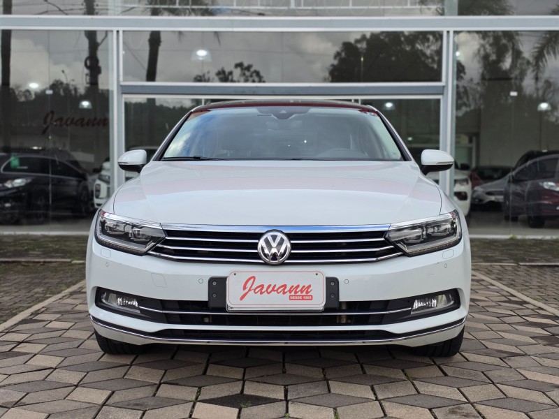 PASSAT 2.0 TSI HIGLHINE GASOLINA 4P AUTOMATIZADO - 2018 - BOM PRINCíPIO