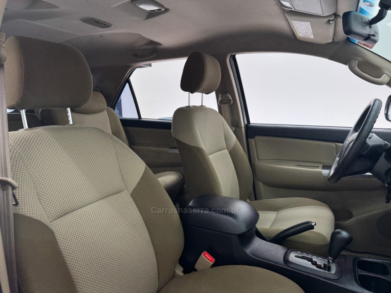 HILUX SW4 2.7 SR 7 LUGARES 4X2 16V FLEX 4P AUTOMÁTICO - 2015 - CARLOS BARBOSA