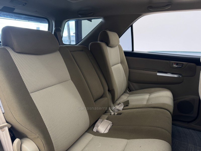 HILUX SW4 2.7 SR 7 LUGARES 4X2 16V FLEX 4P AUTOMÁTICO - 2015 - CARLOS BARBOSA