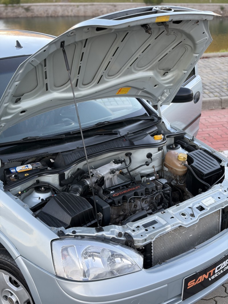 CORSA 1.0 MPFI JOY 8V GASOLINA 4P MANUAL - 2005 - FLORES DA CUNHA
