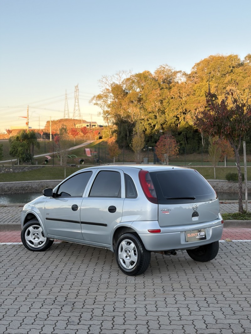 CORSA 1.0 MPFI JOY 8V GASOLINA 4P MANUAL - 2005 - FLORES DA CUNHA