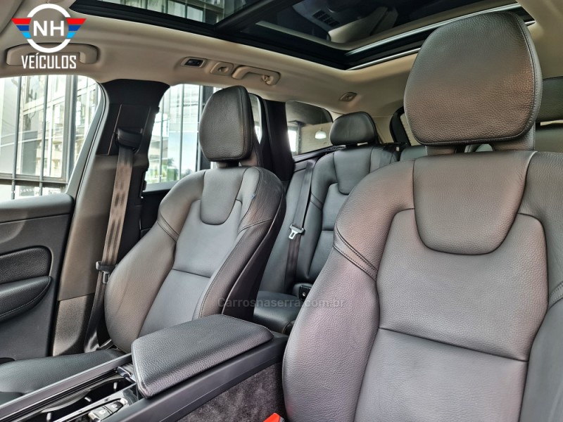 XC60 2.0 T5 MOMENTUM GASOLINA 4P AUTOMÁTICO - 2019 - NOVO HAMBURGO