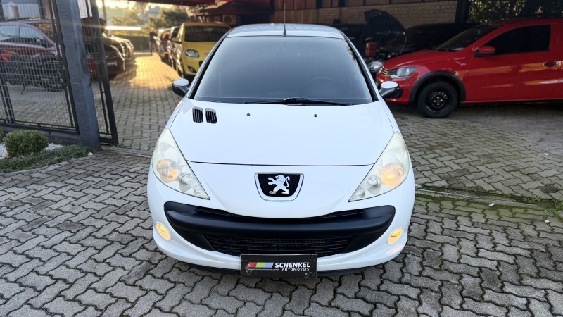 207 1.4 XR SPORT 8V FLEX 2P MANUAL - 2010 - NOVA PETRóPOLIS