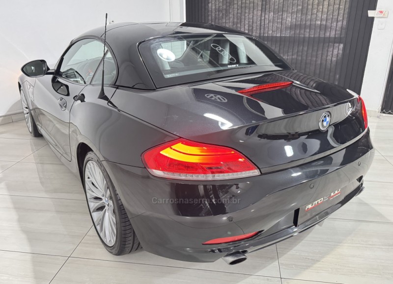 Z4 3.0 ROADSTER 35I I6 24V GASOLINA 2P AUTOMÁTICO - 2010 - CAXIAS DO SUL