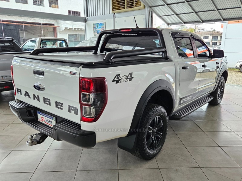 RANGER 3.2 STORM 4X4 CD 20V DIESEL 4P AUTOMÁTICO - 2021 - TAPEJARA