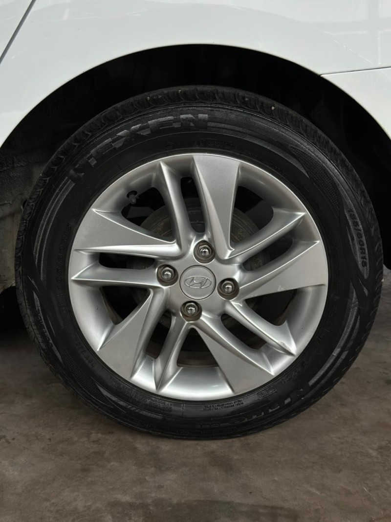 HB20S 1.6 PREMIUM 16V FLEX 4P AUTOMÁTICO - 2015 - SãO LEOPOLDO