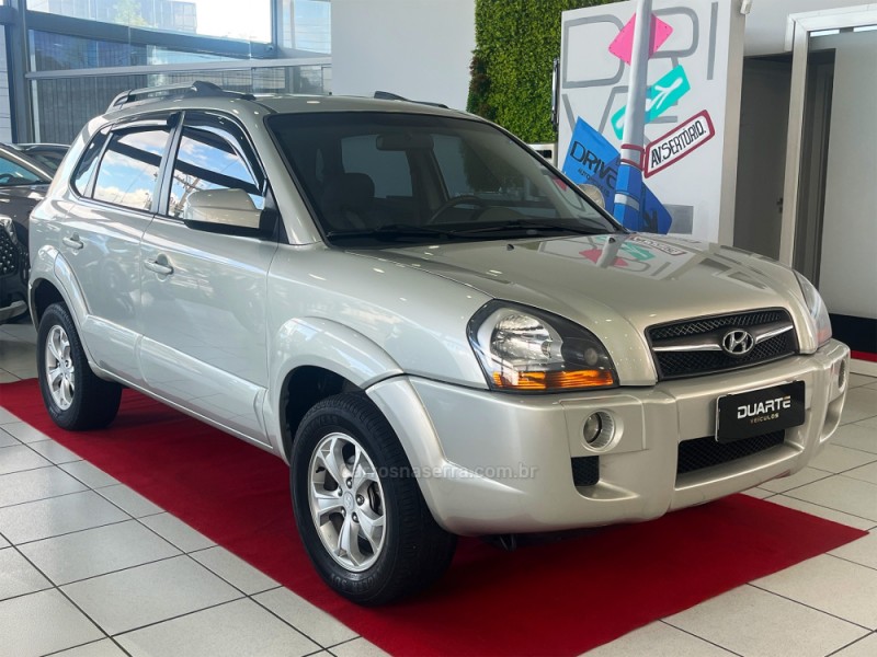 tucson 2.0 mpfi gls 16v 143cv 2wd gasolina 4p automatico 2014 porto alegre