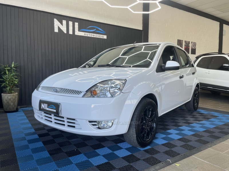 fiesta 1.6 mpi hatch 8v flex 4p manual 2004 caxias do sul