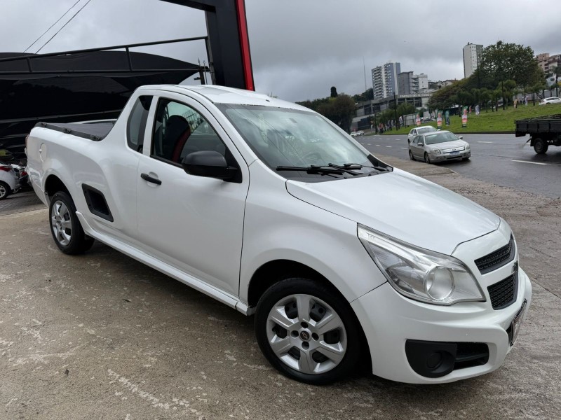 MONTANA 1.4 MPFI LS CS 8V FLEX 2P MANUAL
