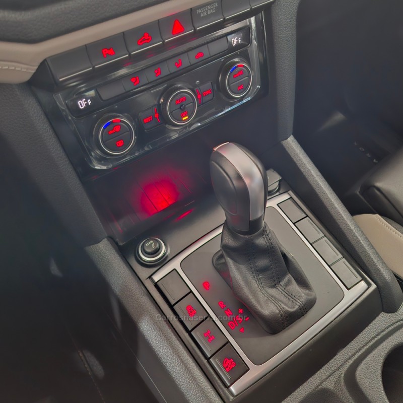 AMAROK 3.0 V6 TDI HIGHLINE CD DIESEL 4MOTION AUTOMÁTICO - 2025 - SANTA CRUZ DO SUL