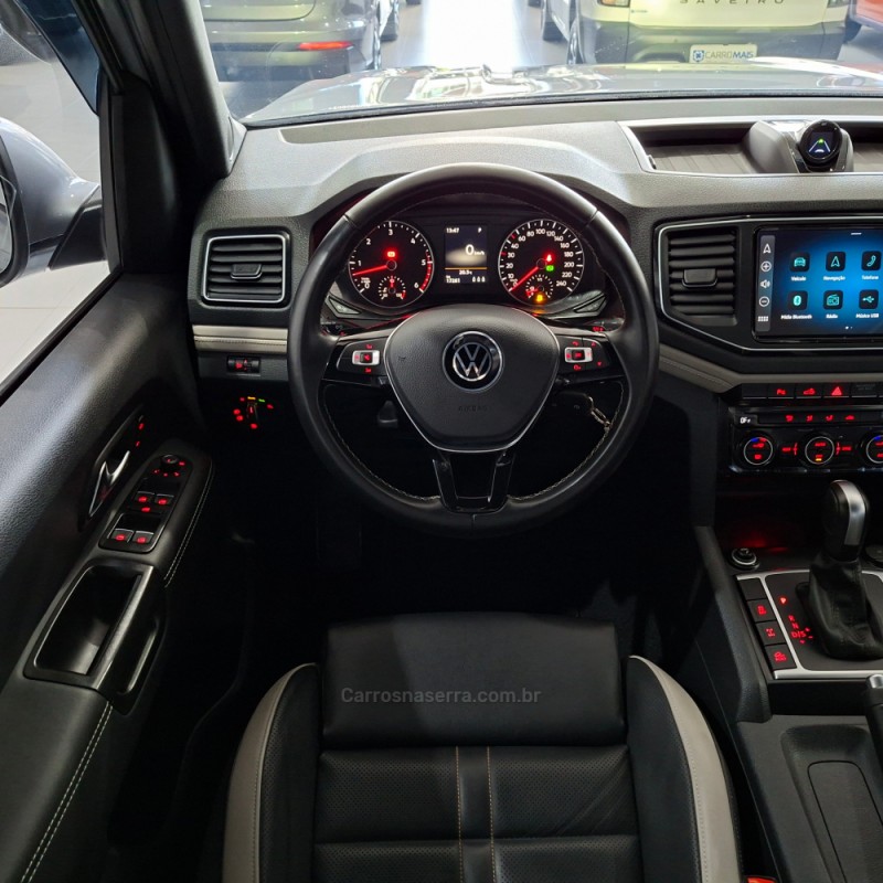 AMAROK 3.0 V6 TDI HIGHLINE CD DIESEL 4MOTION AUTOMÁTICO - 2025 - SANTA CRUZ DO SUL