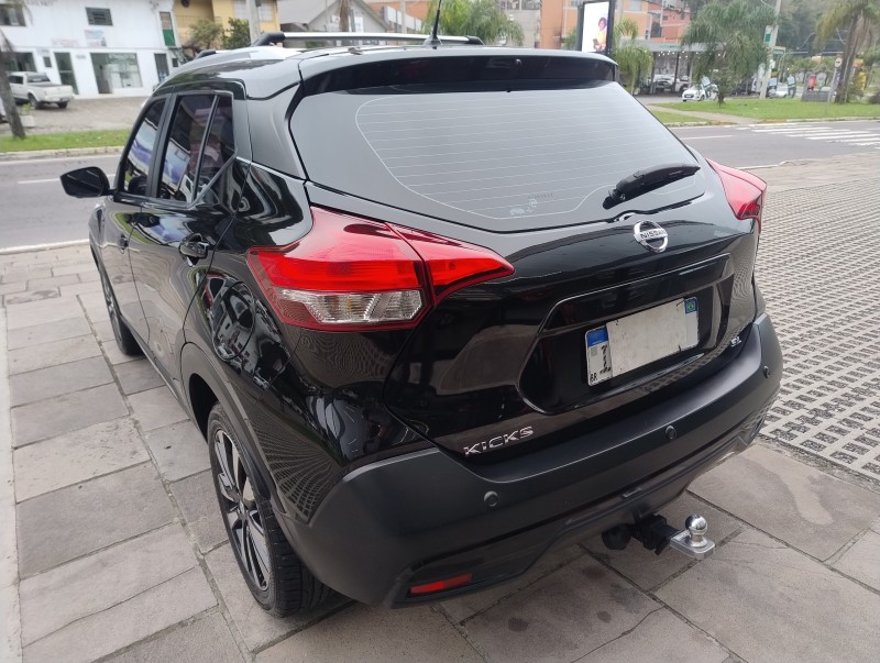KICKS 1.6 16V FLEX SL 4P XTRONIC - 2017 - CAXIAS DO SUL