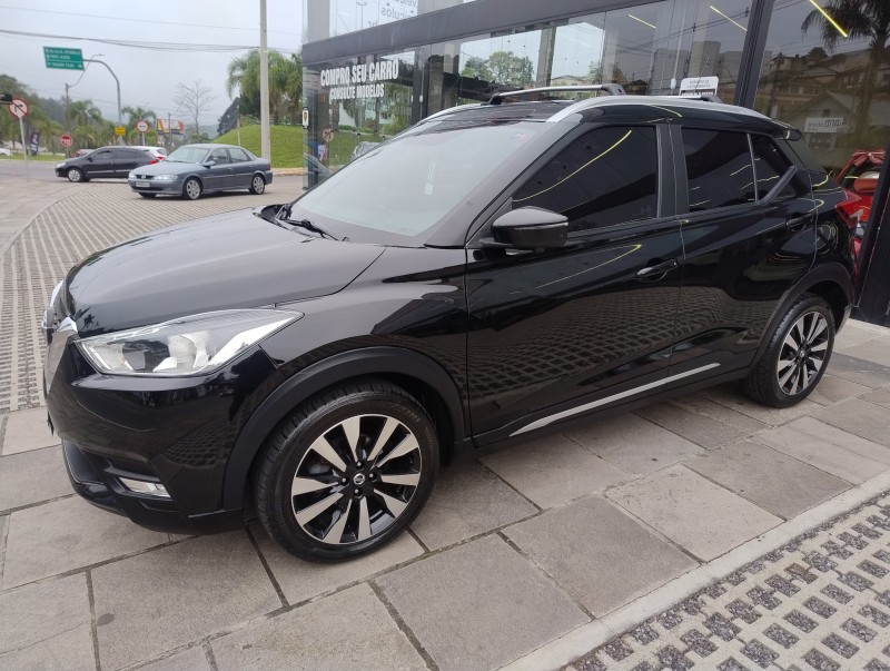 kicks 1.6 16v flex sl 4p xtronic 2017 caxias do sul