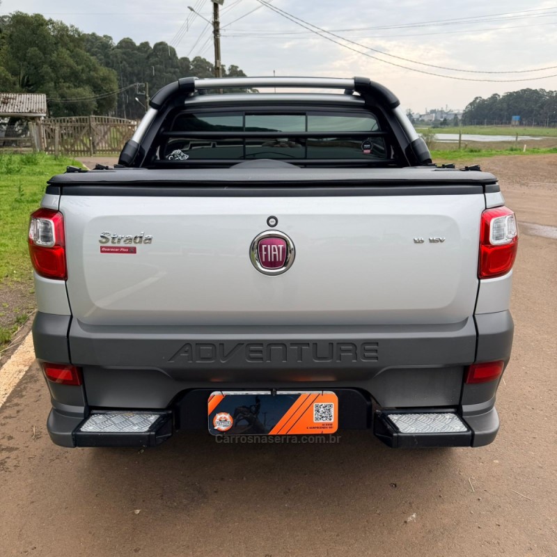 STRADA 1.8 MPI ADVENTURE CD 16V FLEX 3P MANUAL - 2015 - VACARIA