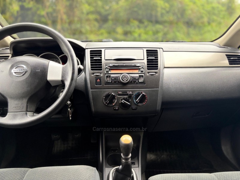 TIIDA 1.8 SEDAN 16V FLEX 4P MANUAL - 2012 - FELIZ