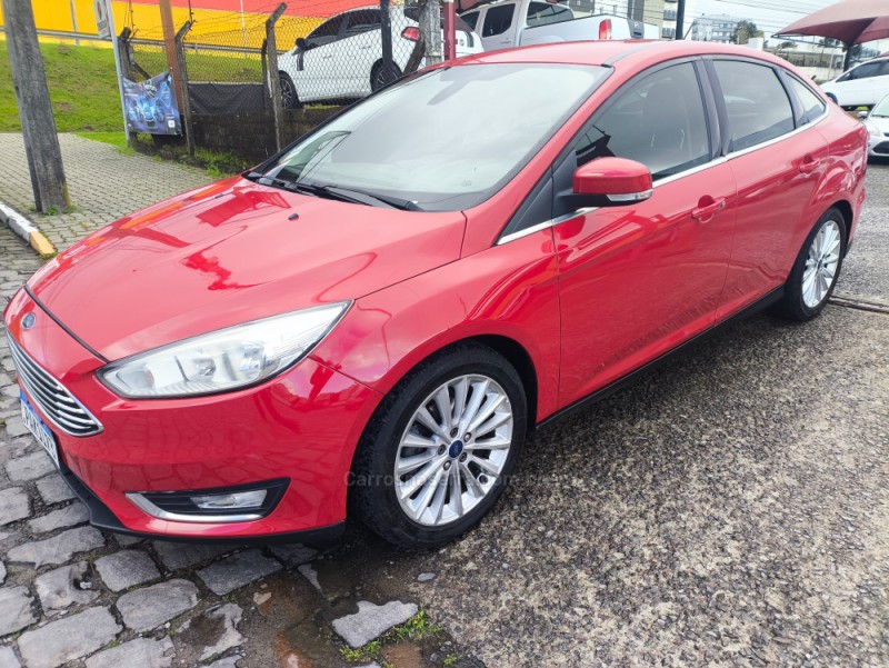 FOCUS 2.0 TITANIUM 16V FLEX 4P AUTOMÁTICO - 2016 - FARROUPILHA