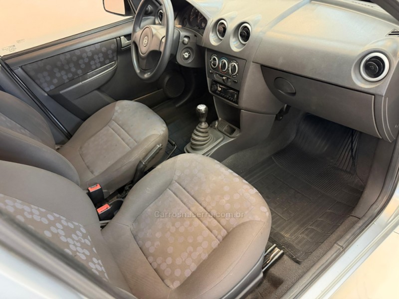 PRISMA 1.4 MPFI JOY 8V FLEX 4P MANUAL - 2010 - BOM RETIRO DO SUL