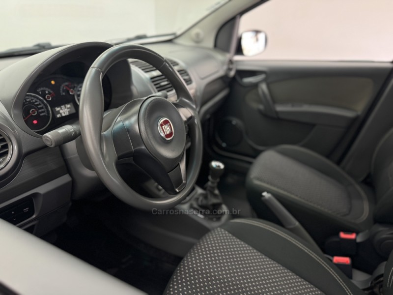 GRAND SIENA 1.6 MPI ESSENCE 16V FLEX 4P MANUAL - 2014 - CARLOS BARBOSA