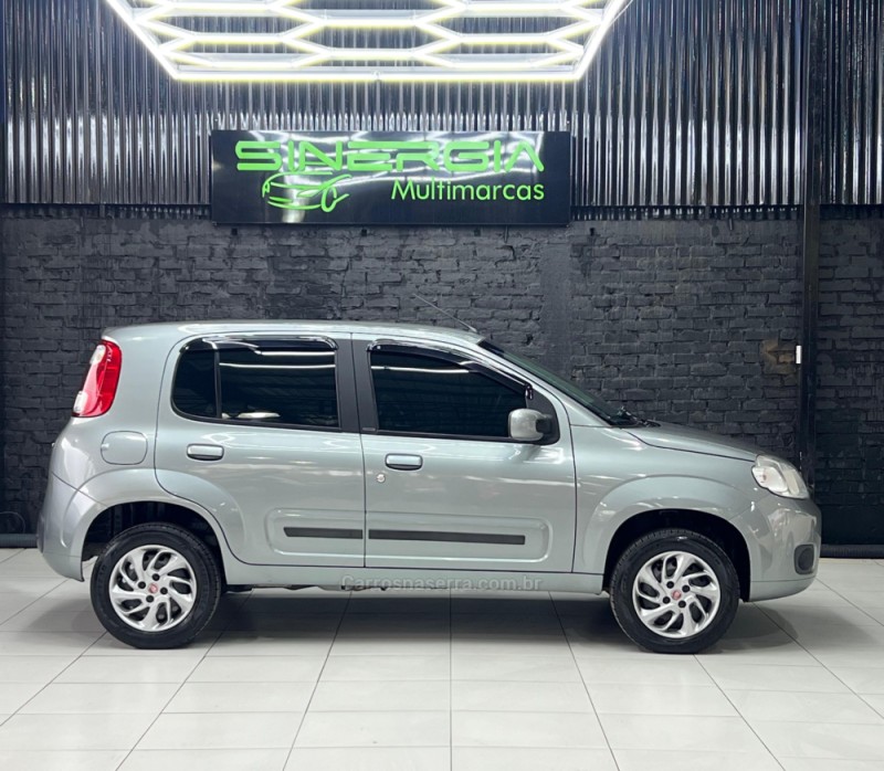 UNO 1.0 VIVACE 8V FLEX 4P MANUAL - 2011 - CAXIAS DO SUL