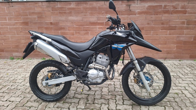 xre 300  2015 caxias do sul