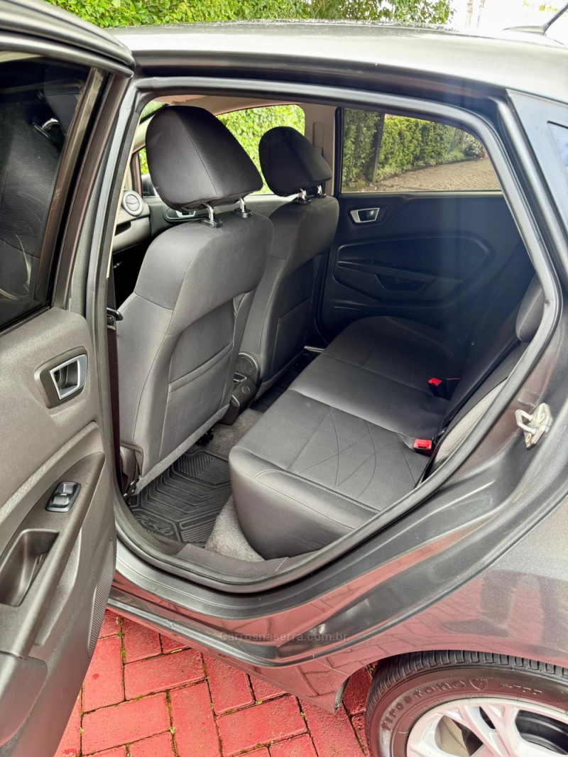 FIESTA 1.6 SE SEDAN 16V FLEX 4P AUTOMÁTICO - 2015 - ROLANTE