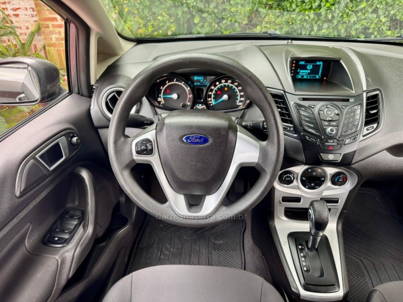 FIESTA 1.6 SE SEDAN 16V FLEX 4P AUTOMÁTICO - 2015 - ROLANTE