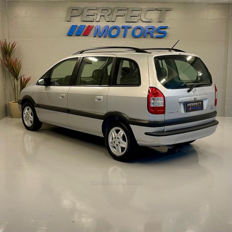 ZAFIRA 2.0 MPFI CD 16V GASOLINA 4P MANUAL - 2002 - BENTO GONçALVES